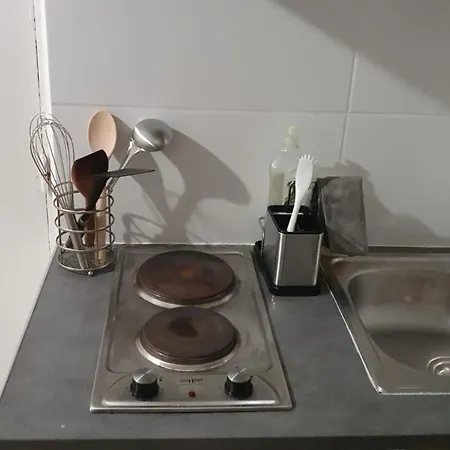 Near Buttes-chaumont شقة باريس